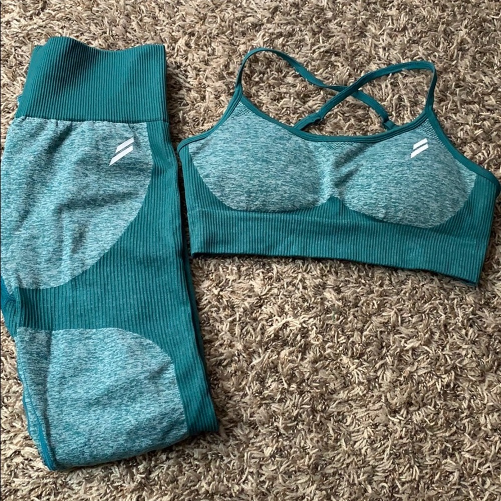 Medium DYE Impact Seamless set in Forest Green